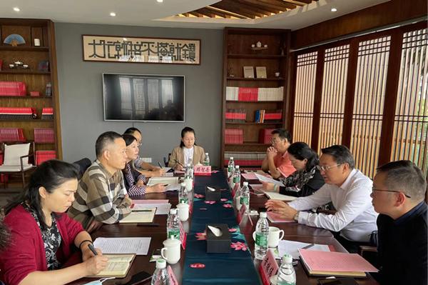 红岩联线管理中心与中共华蓥市委合作共建座谈会在红岩干部学院召开