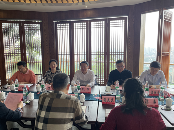 红岩联线管理中心与中共华蓥市委合作共建座谈会在红岩干部学院召开