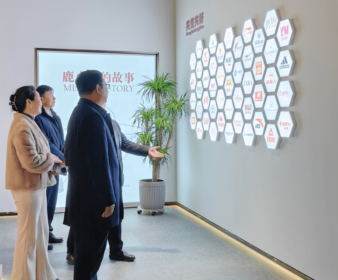 天马公司龙年新春迎来“智慧风”(图8) 天马公司龙年新春迎来“智慧风”(图8)