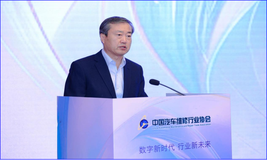 e7b25612-6801-451f-a5a3-fc884de0cb87