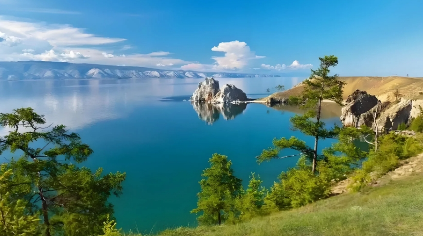 坐火车环游贝加尔湖,穿越西伯利亚,追寻最蓝湖景!