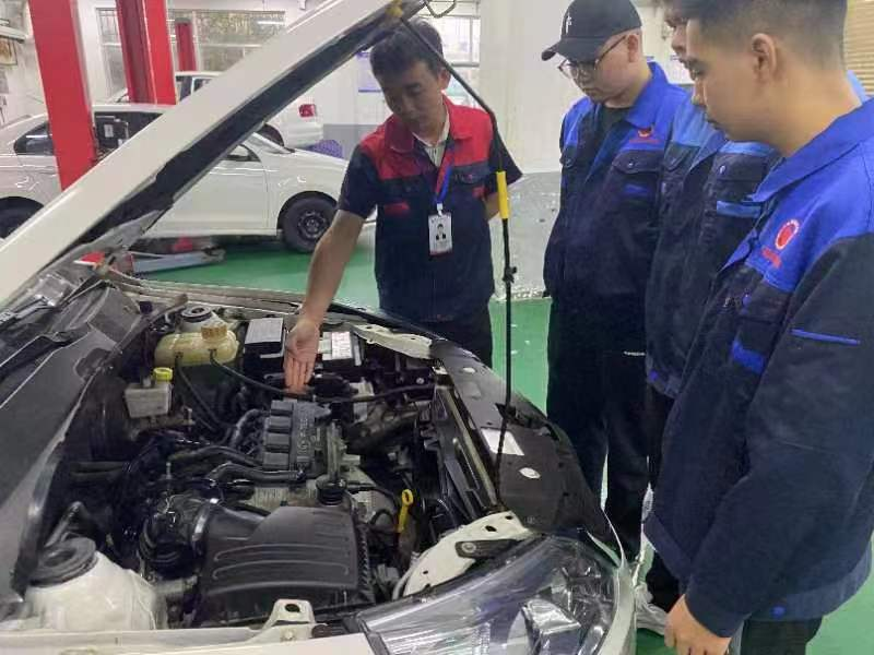 汽修与机电学部实训室安全检查