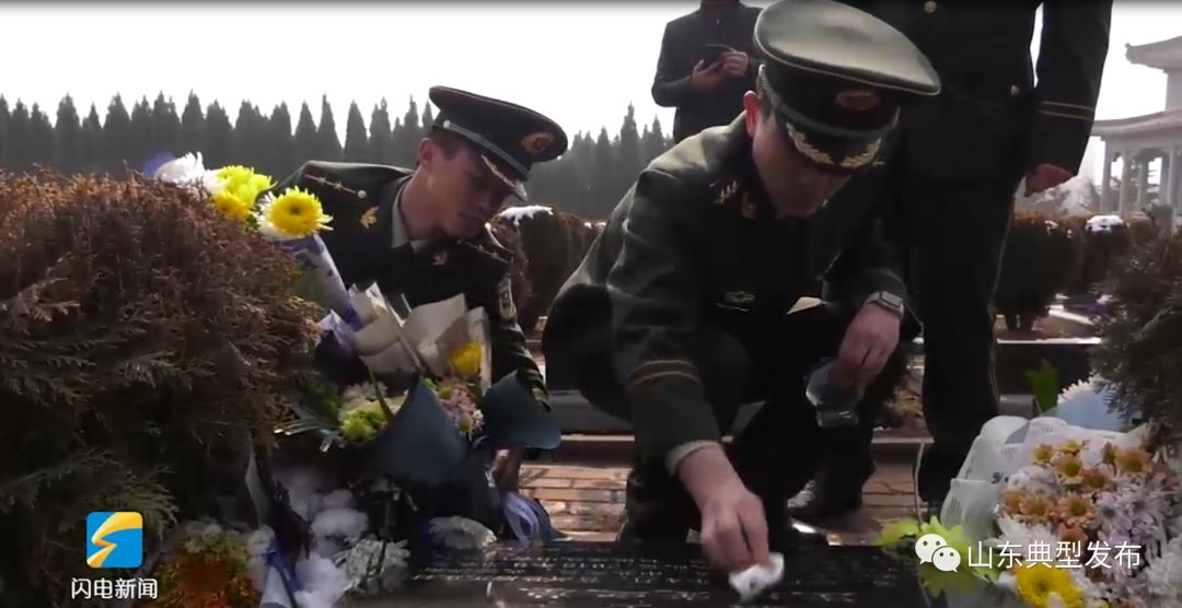武警济南支队春节前慰问齐鲁时代楷模王成龙烈士父母