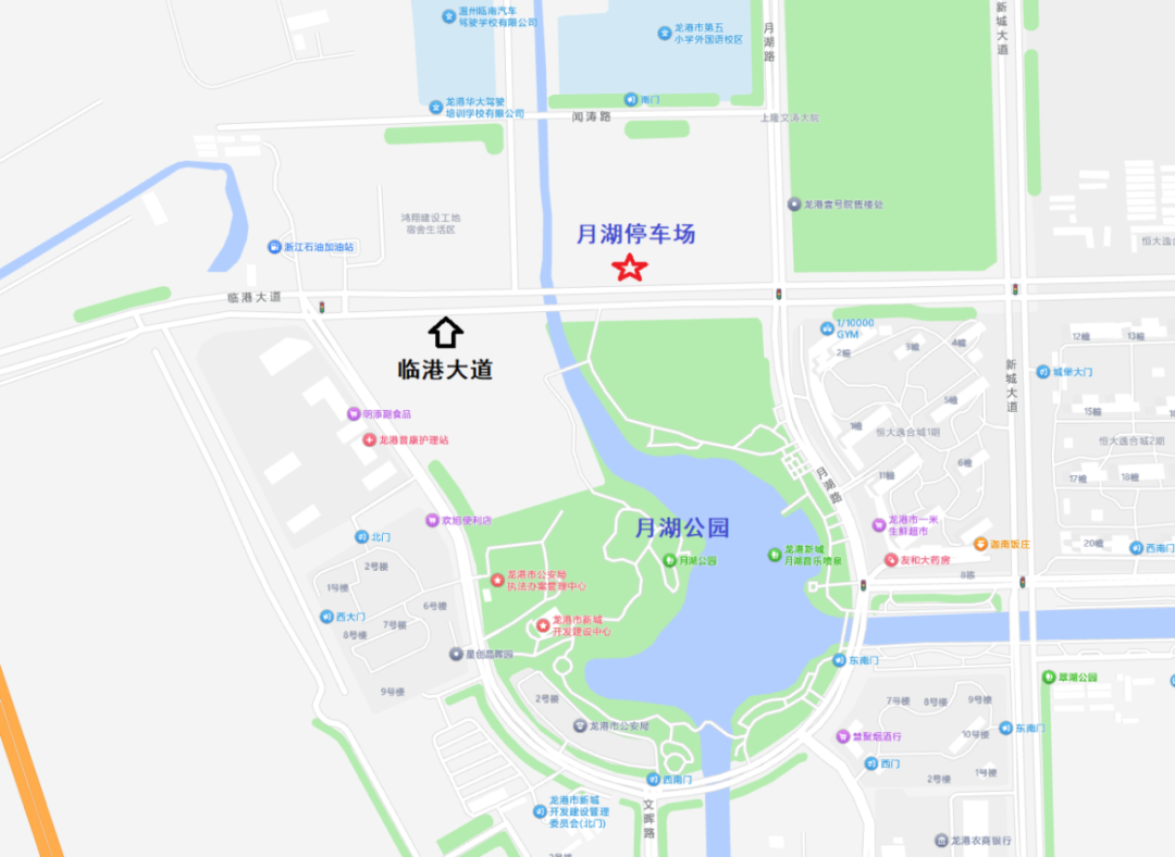 龙港市临港大道月湖停车场