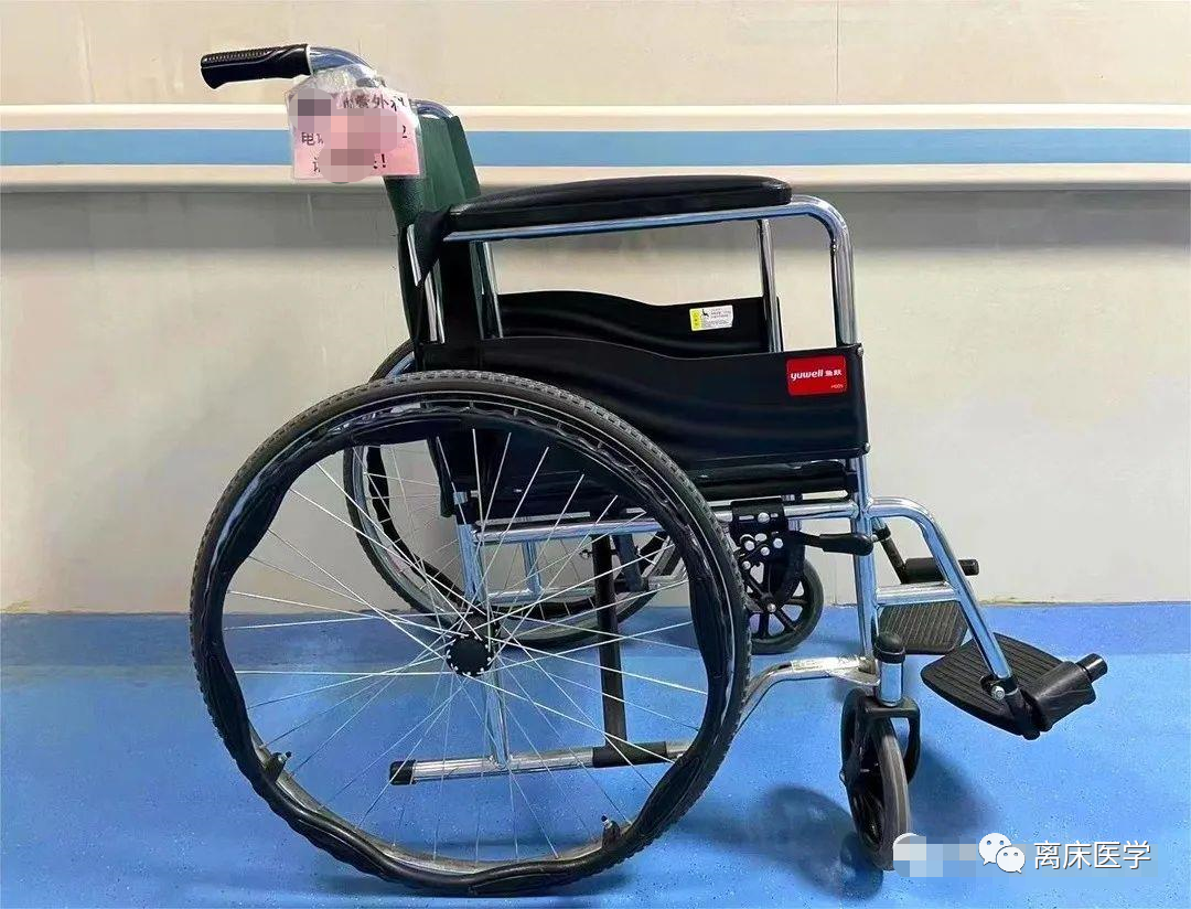 怎么打开轮椅在医院，我们都正确使用轮椅了吗？_https://www.jmylbn.com_新闻资讯_第4张