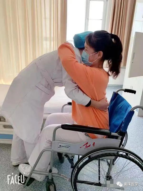 怎么打开轮椅在医院，我们都正确使用轮椅了吗？_https://www.jmylbn.com_新闻资讯_第16张