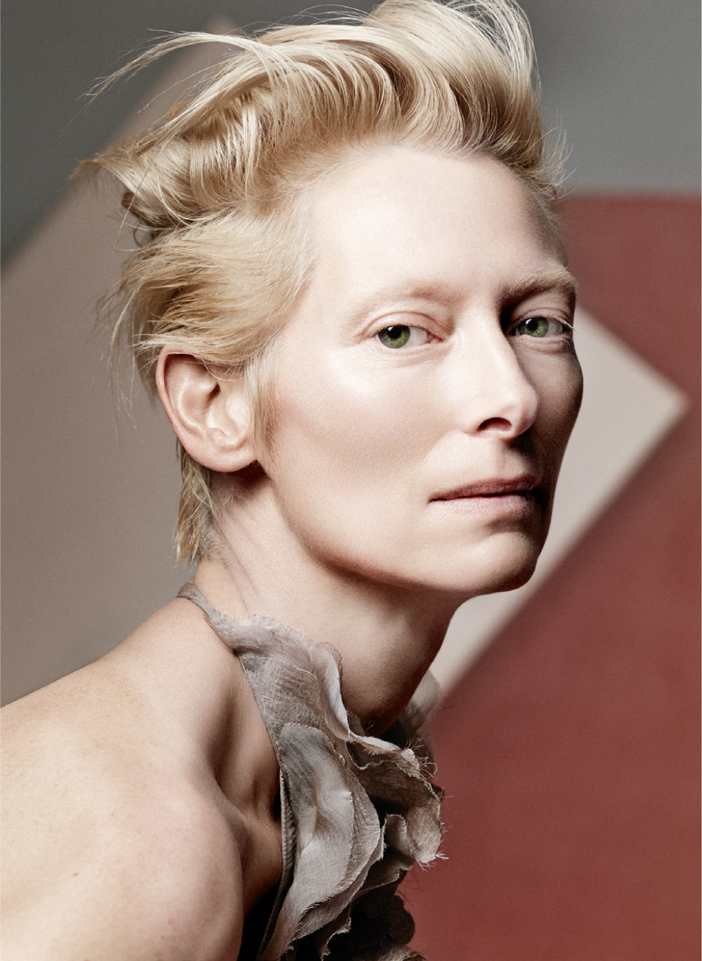 酷到骨子裡的女人，Tilda Swinton斜杠人生 時尚 第134張