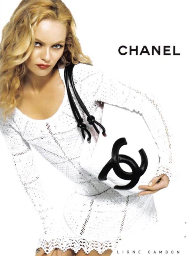 震驚，Chanel藝術總監老佛爺Karl去世，可能上帝也想穿Chanel了吧 時尚 第11張