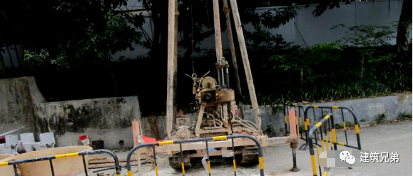 成都地铁8号线隧道被击穿！拱顶结构受损严重，大面积透水！的图10