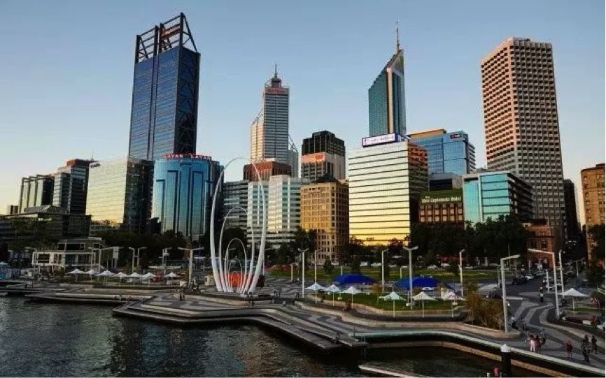 澳大利亚地插年投资