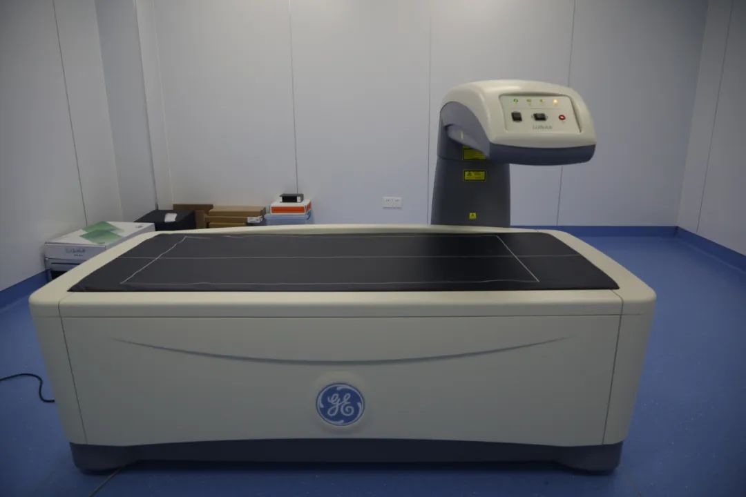 双能x骨密度检测仪为什么非得输入体重身高（健康科普）骨质疏松早知道——让双能X线骨密度仪来测测看_https://www.jmylbn.com_新闻资讯_第1张