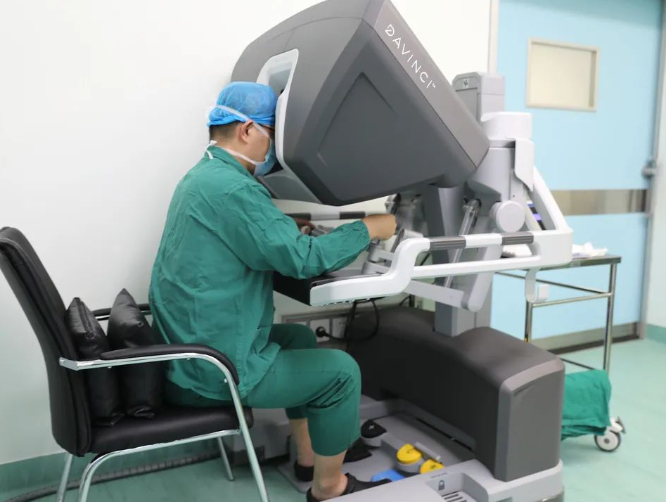 前列腺机器怎么治疗机器人、铥激光……高科技助力泌尿系肿瘤精准高效治疗！_https://www.jmylbn.com_新闻资讯_第12张