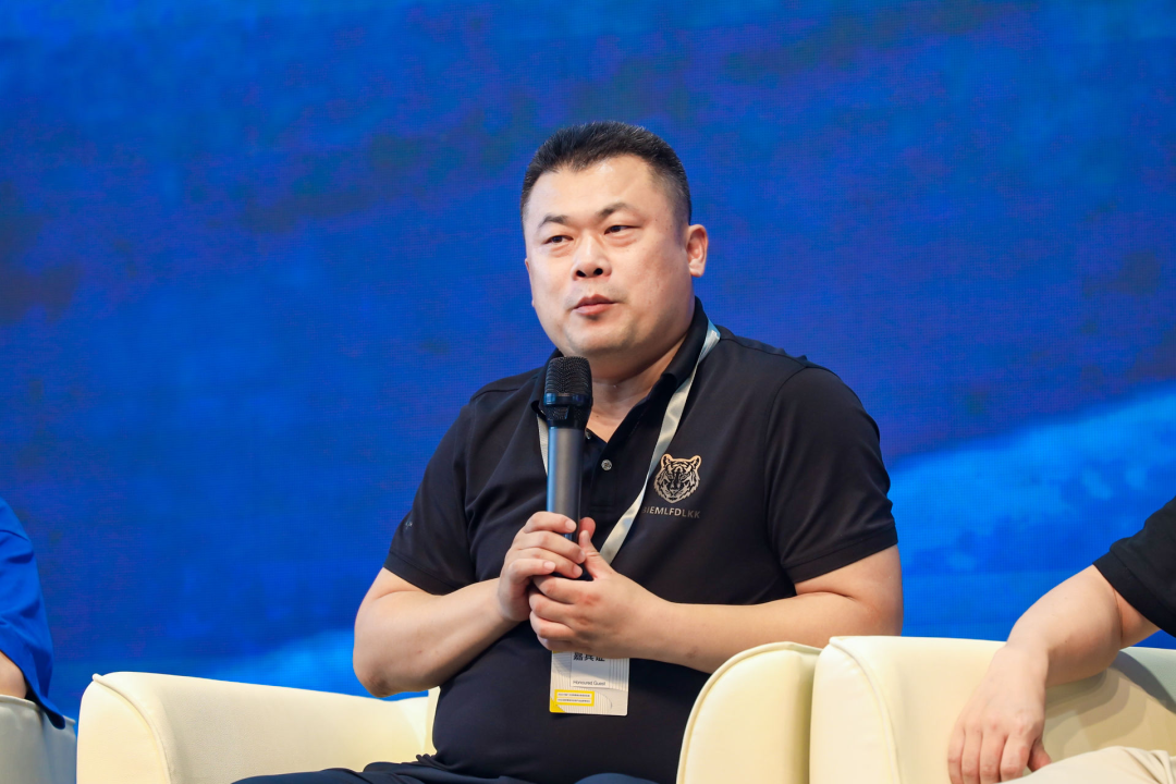 CCHF广州 | 门墙柜品牌＆产品大会高端对话：用新发展理念“破冰” 为门墙柜行业发展“破局”