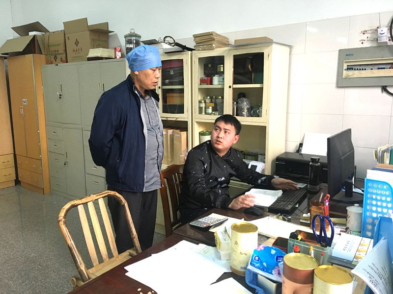 茶职院党委委员、副院长俞志兴一行看望关心实习工作的学生