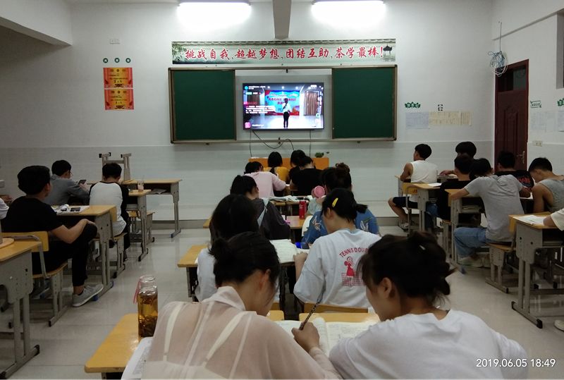 江西婺源茶业职业学院“青春心向党，建功新时代”主题演讲比赛圆满结束