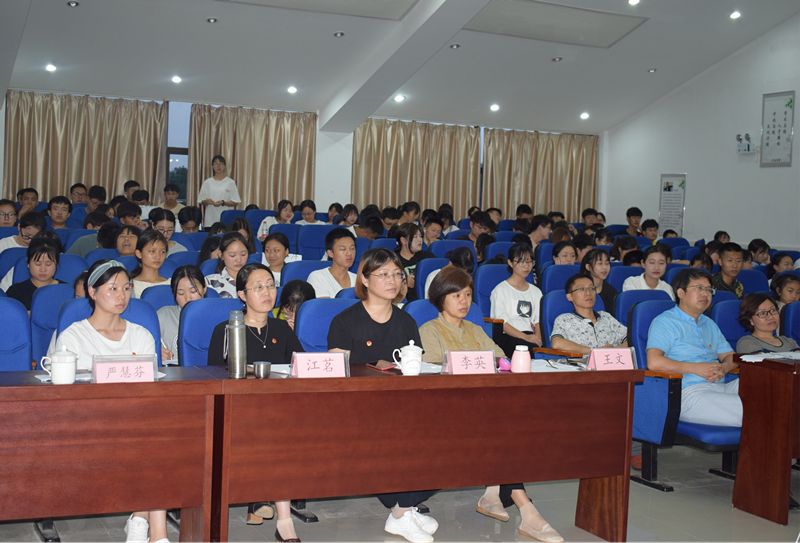 江西婺源茶业职业学院“青春心向党，建功新时代”主题演讲比赛圆满结束