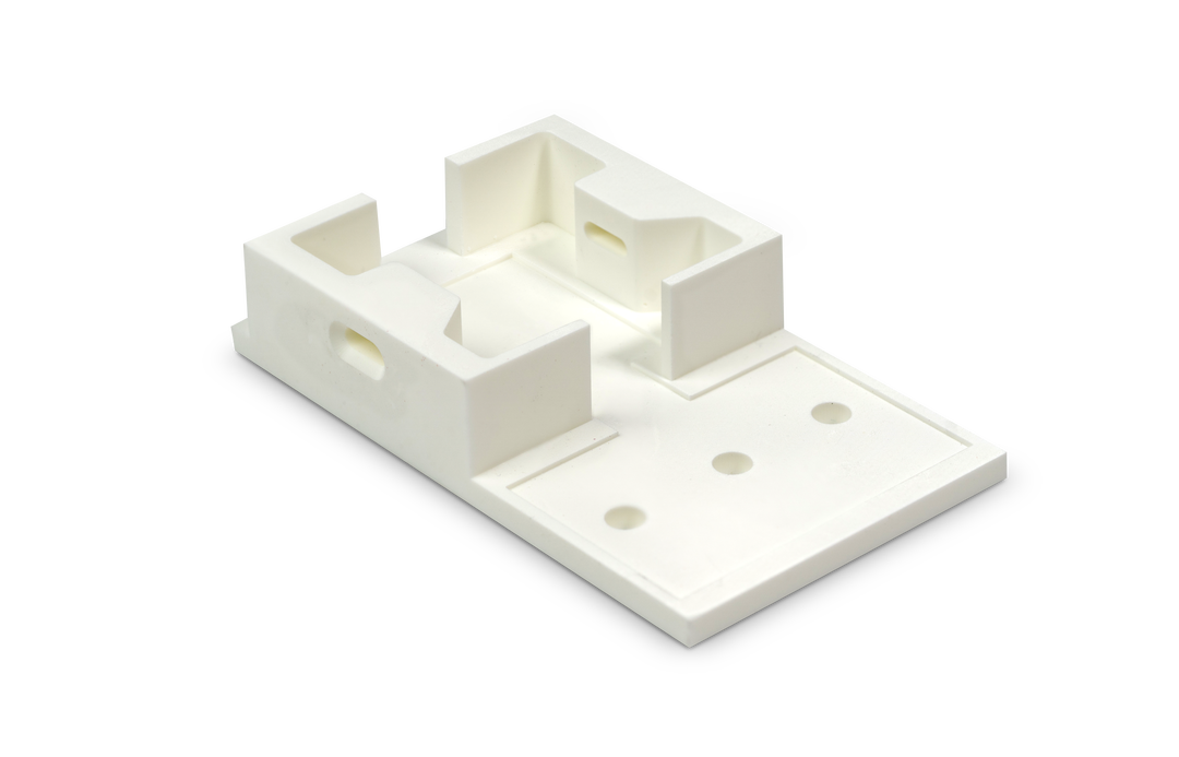 042115060884_03d-systems-figure-4-rigid-white-test-part-bracket-300ppi (1).png