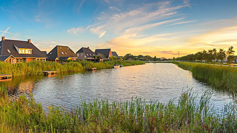 仪器视角：碱性水、营养水 不如自家白开水