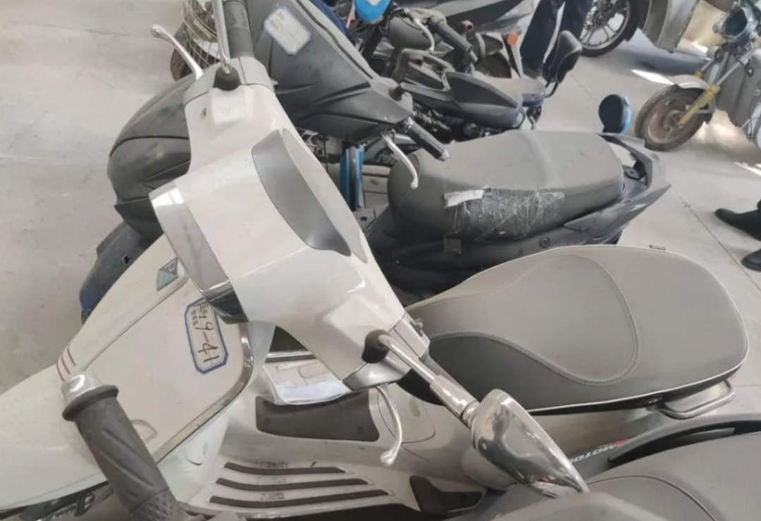 君主連續男子氣概摩托車估價 Waarderingsmanagement Net