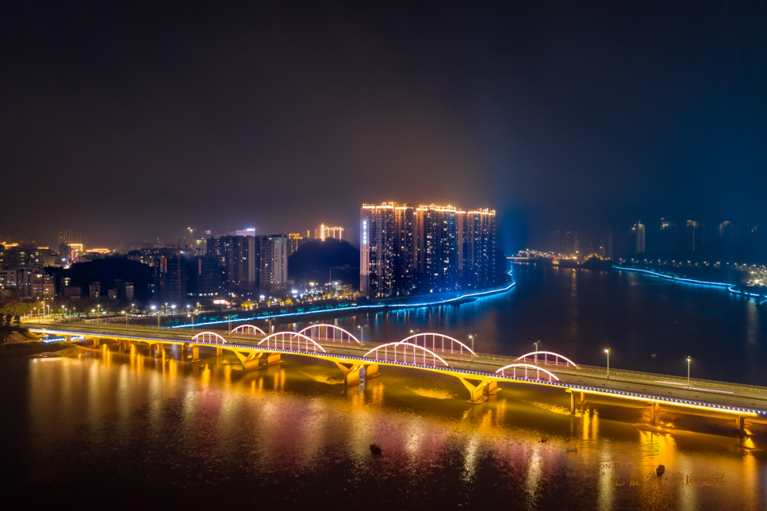 第一视觉体验四会绿茵九龙湾全新江景阔宅!