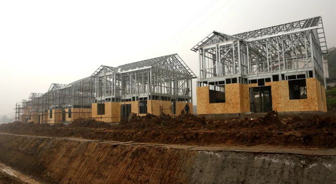 轻钢可靠吗？海报4500米西藏军区建起轻钢阳光房！