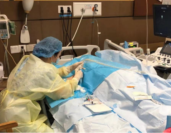 成都顾连锦宸康复医院护理技术大练兵操作中