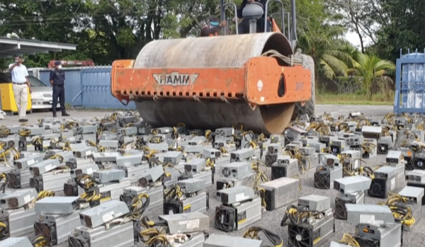 马来西亚警方粉碎了数千台比特币“采矿机”