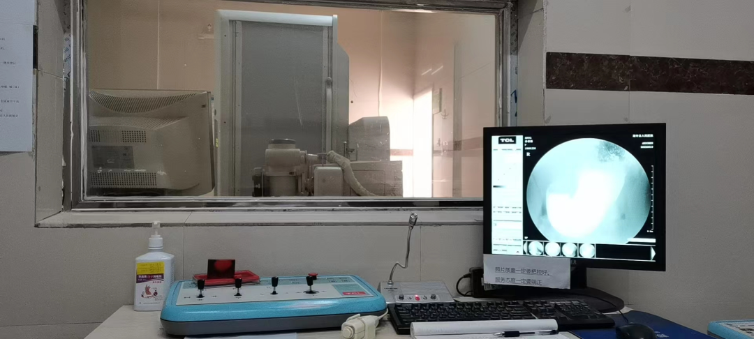 x光机怎么拍牙片【科普】快来围观放射科的那些“宝贝”！_https://www.jmylbn.com_新闻资讯_第7张