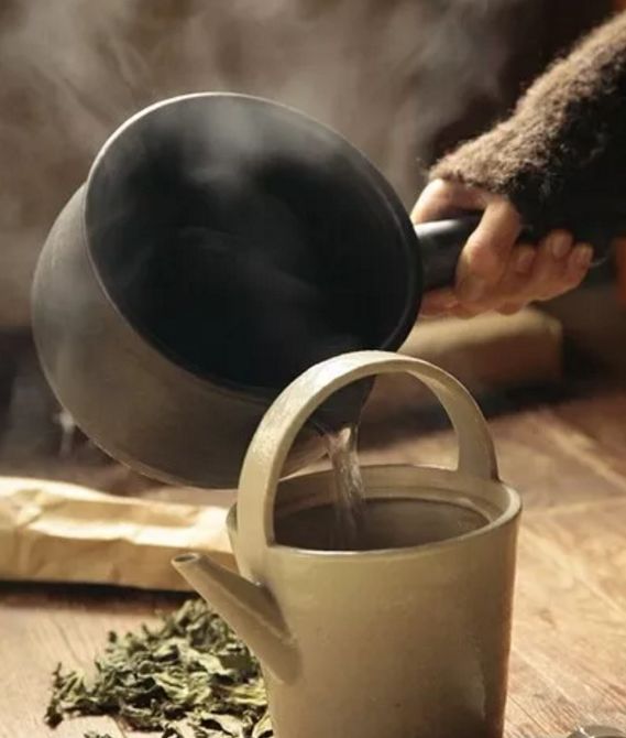 茶 | 气氛靠酒，感悟在茶