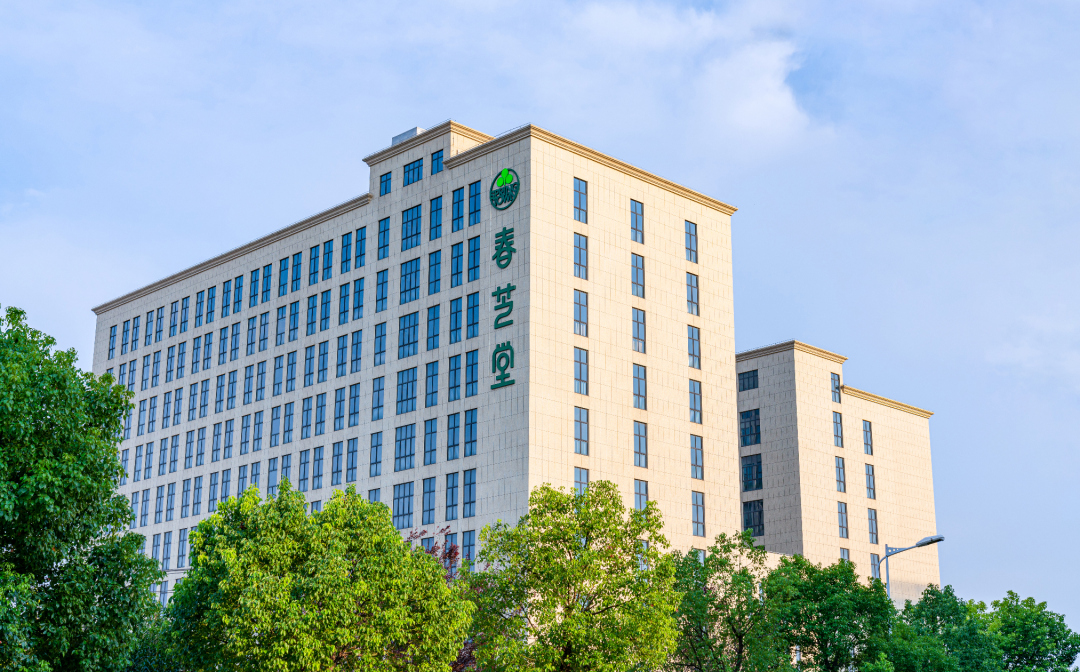 献礼建党百年华诞春芝堂霸屏上海各大地标