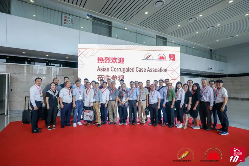 瓦楞包裝彩箱_深圳瓦楞盒包裝印刷_瓦楞盒禮盒蓋子折疊方法