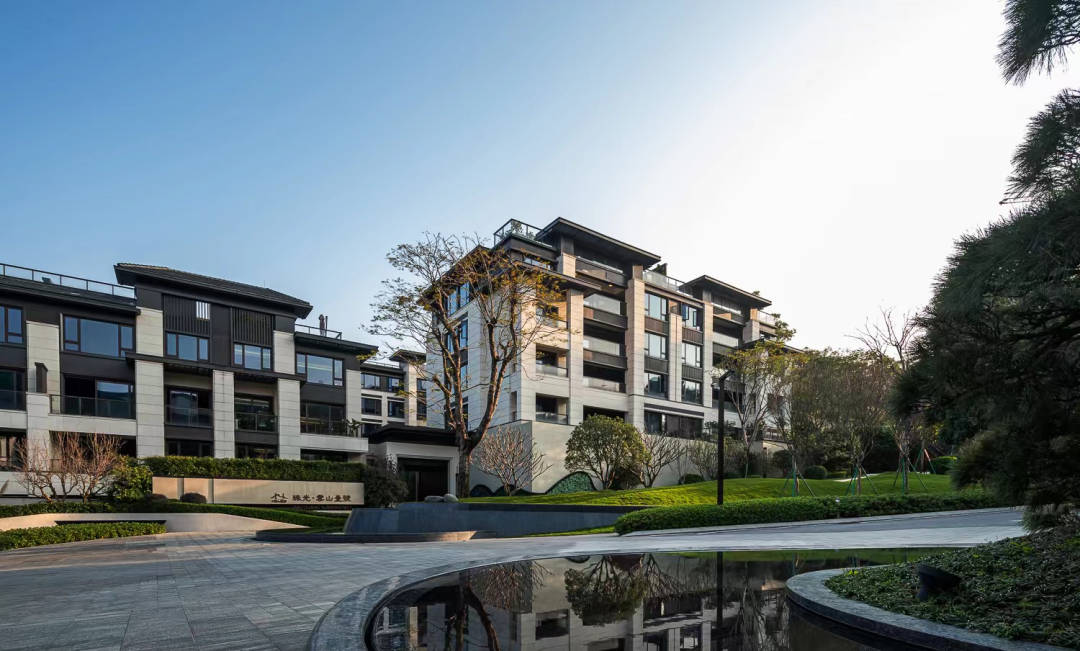 珠光云山壹号总价2000万起，白云山奢华大平层、叠拼、联排独栋！