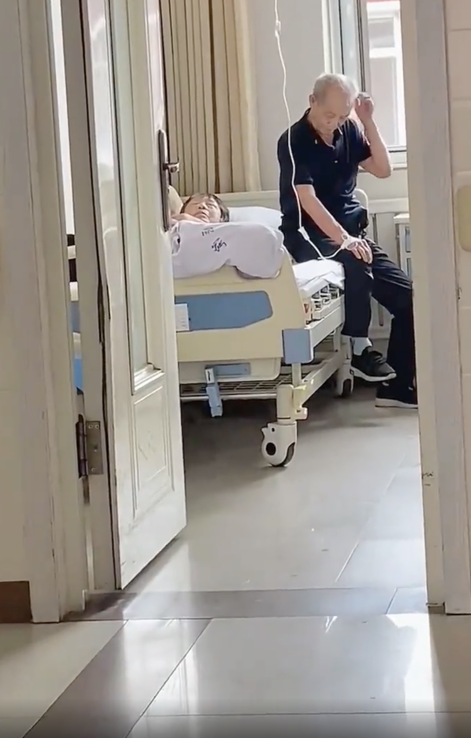 【爆笑】周杰伦发新歌后的朋友圈意外流出..？网友笑疯：哈哈哈放过郎朗吧！（组图） - 39