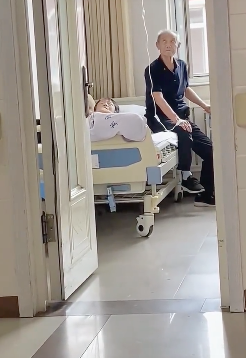 【爆笑】周杰伦发新歌后的朋友圈意外流出..？网友笑疯：哈哈哈放过郎朗吧！（组图） - 40