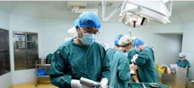 63岁女子不痛不痒，滑膜炎去世，专家紧急提醒；一件事做太多害了她