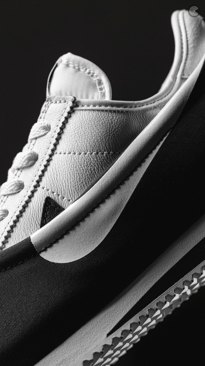 陈冠希设计"黑白功夫鞋",惨被吐槽成"寿鞋"!丑归丑,却被疯狂抢购!