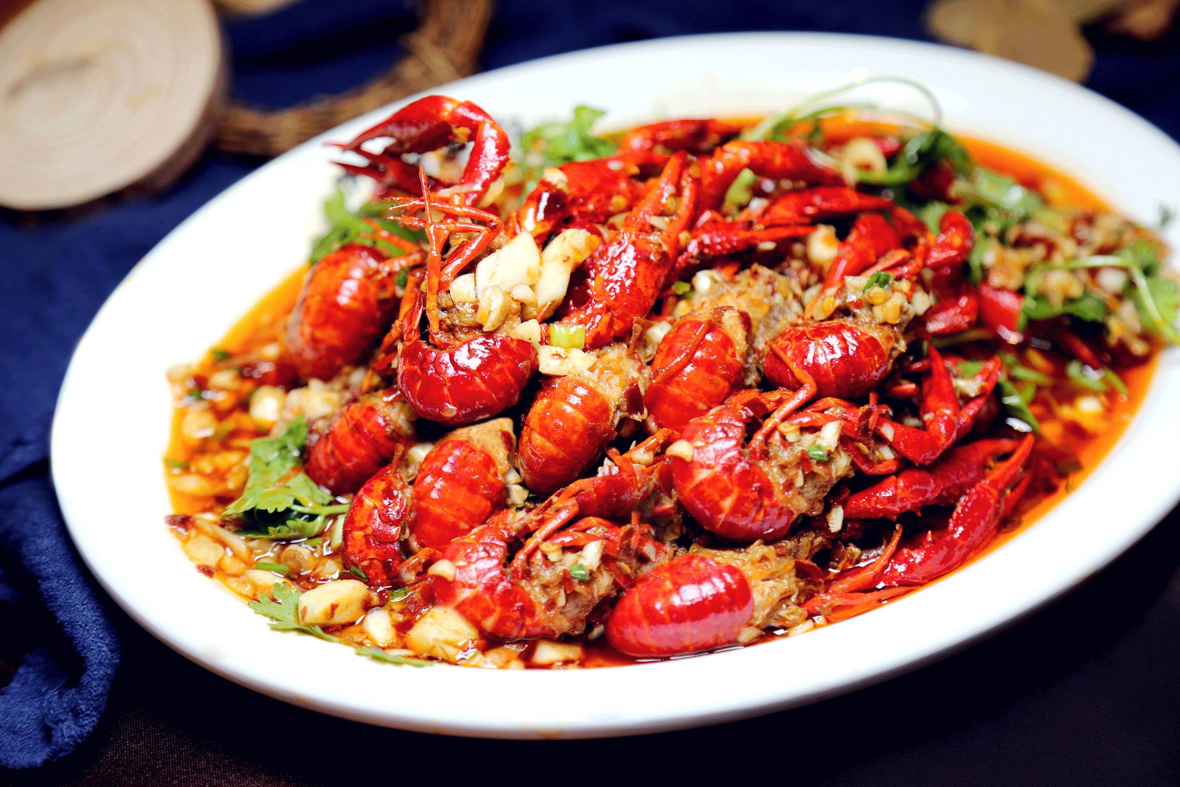 经典蒜香龙虾就直接上几样店内点单率最高的既然来吃小龙虾真的是虾搞