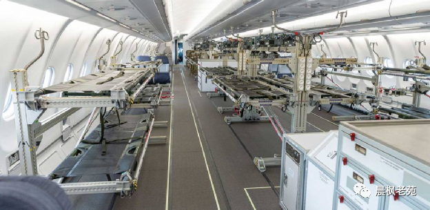 神龙见首不见尾的运油20能载货吗