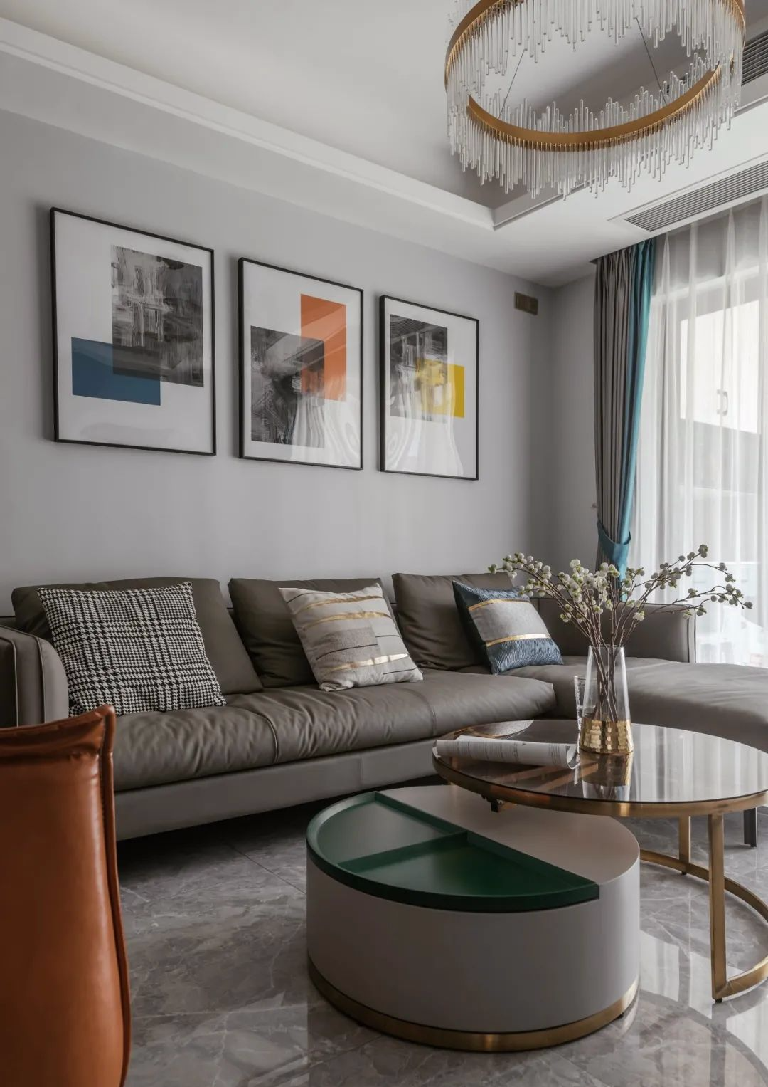 107㎡现代欧式风，这样优雅不张扬的设计，年轻人都喜欢！