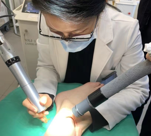 整形医院洗纹身_整形医院洗纹身洗一万_洗纹身整容医院