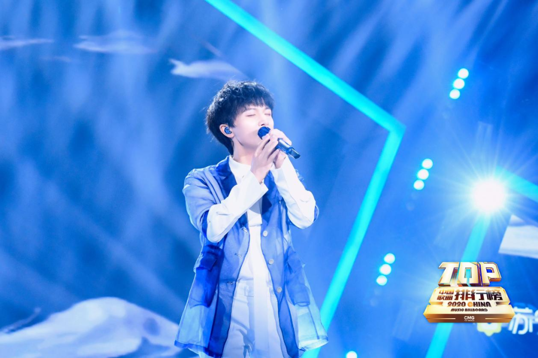 李宇春歌曲排行_李宇春的经典歌曲再次登上音乐榜单，成为热曲_李宇春歌曲排名