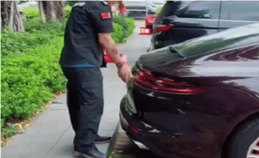 ���ڡ��������7��¥���⣬����60�򣺲�Ҫ��Ц���˲������ţ���ֻ�ǱȽ����˶���