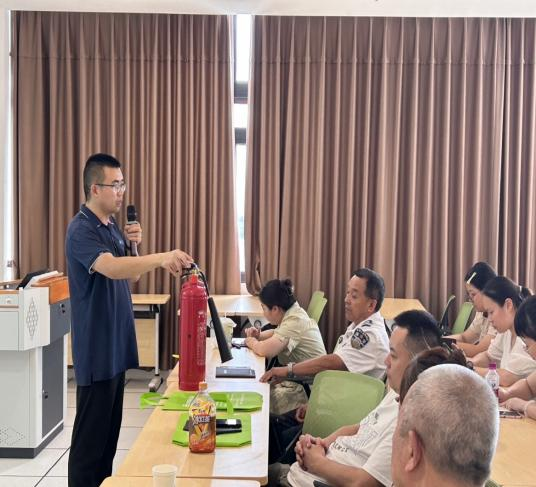 绵阳经开区医疗机构消防安全培训圆满开课(图3)