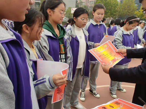 淮阳羲城中学远洋部举行运送乒乓球比赛