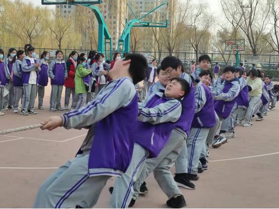心系一绳  众志成城——淮阳区羲城中学远洋部举行拔河比赛