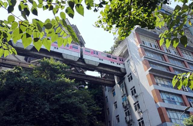 最多重庆言子的磁器口站