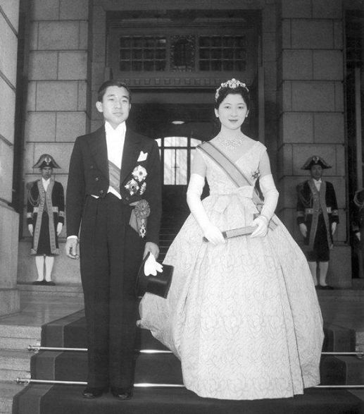 日本天皇退位 但日本皇室女性的相同命运 却一代代传了下来 看看撒网