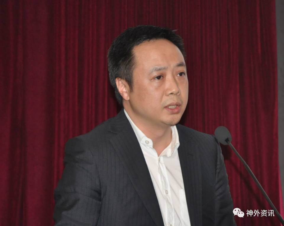 杨刚:颅咽管瘤,颅底脑膜瘤的内镜治疗体会康军:颅底外科诊疗中的多