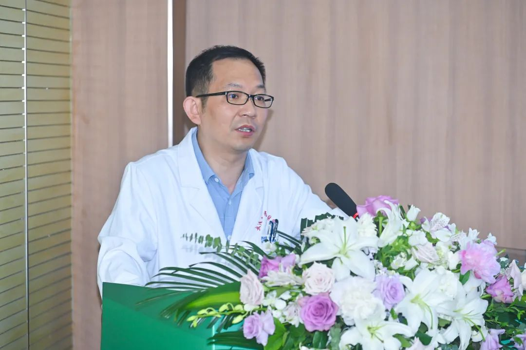 蛇牌学院是什么强强联合，共创辉煌！武汉大学中南医院-蛇牌学院（中国）华中地区神经外科培训中心顺利揭牌！_https://www.jmylbn.com_新闻资讯_第20张