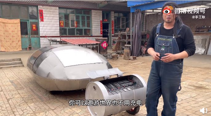 “手工耿”史詩(shī)級(jí)"發(fā)明“：可以橫著走的概念車！網(wǎng)友喊話雷軍投資的圖6